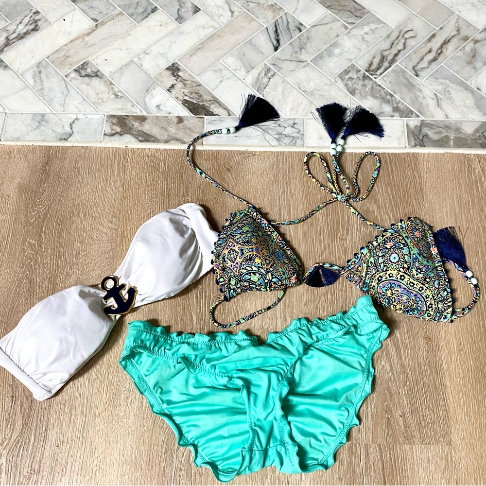 Victoria secret swim set 1 bottom and 2 tops Medium/small